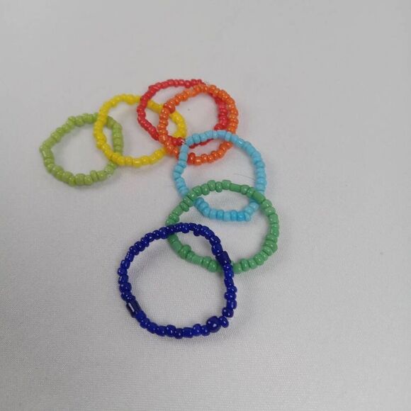 CLEARANCE Multicolor beaded rings size 7.5 - Picture 2 of 9